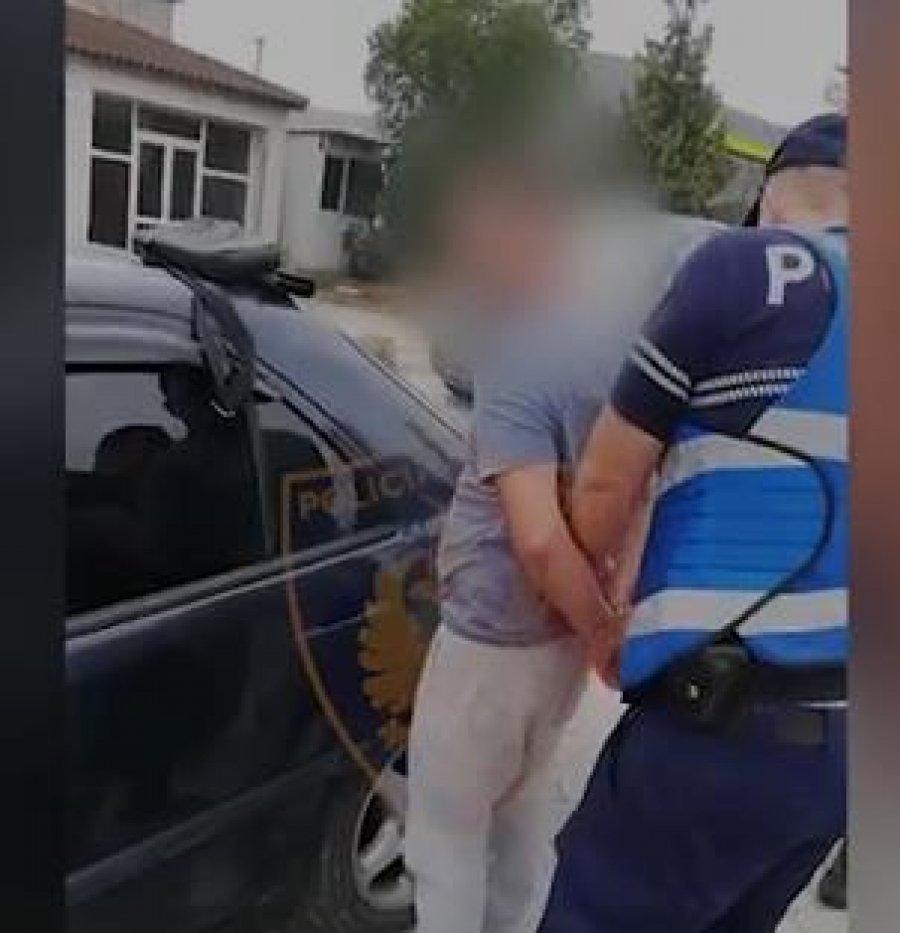 EMRI - VIDEO/ transportonte refugjatë me makinën e tij arrestohet 42 vjeçari