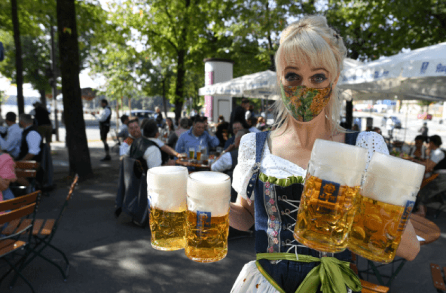 Gjermanët organizojnë festë alternative të birrës