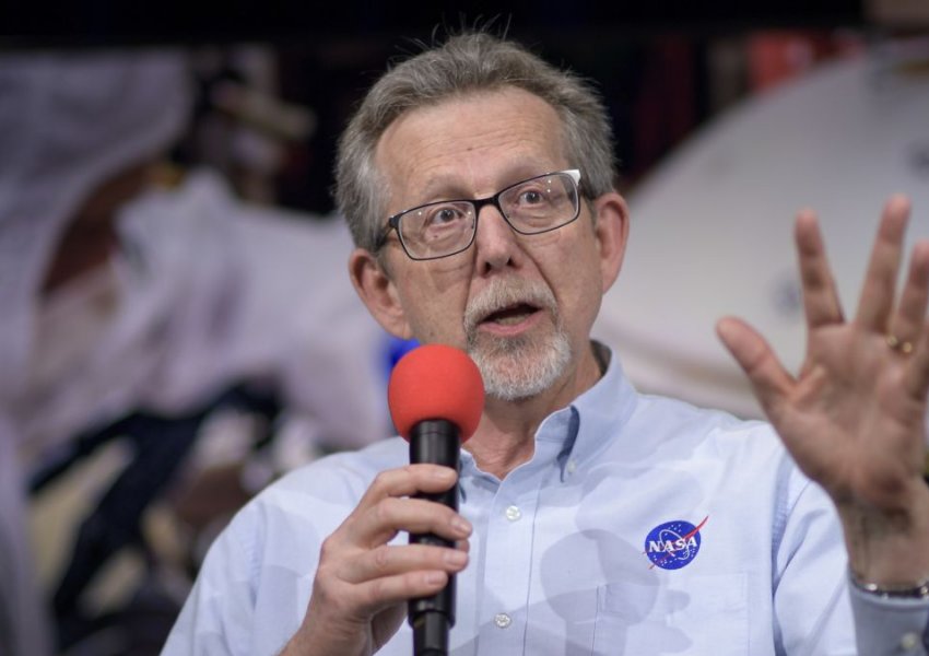 Pas 40 vjet pune, shkencëtari kryesor i NASA-s del në pension 