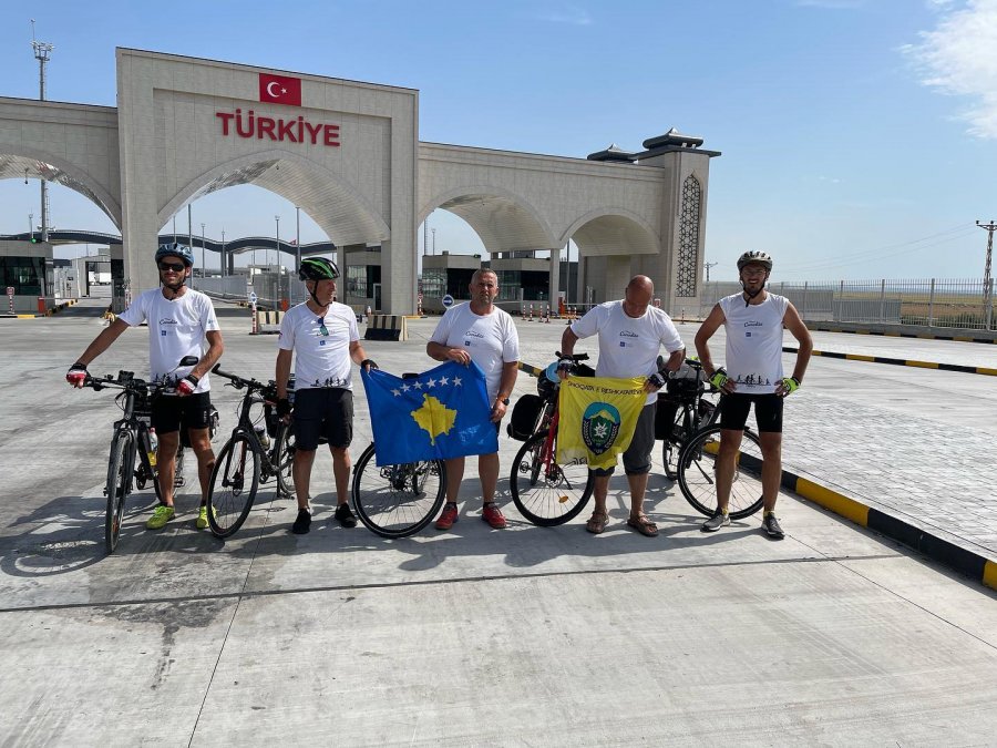 Nga Peja në Turqi me biçikletë, përfundon udhëtimi 11 ditor i pesë çiklistëve