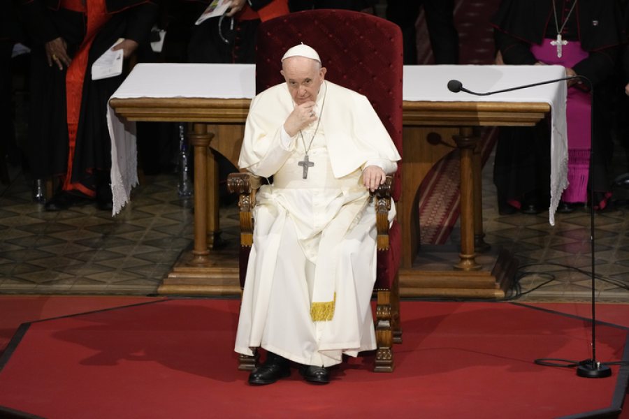 Papa Françesku ‘trondit’ me deklaratat e tij: Disa njerëz donin të më shihnin të vdekur