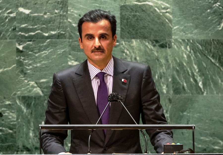 VIDEO/ Emiri i Katarit afirmon përpjekjet e vendit të tij për zgjidhjen paqësore të konflikteve
