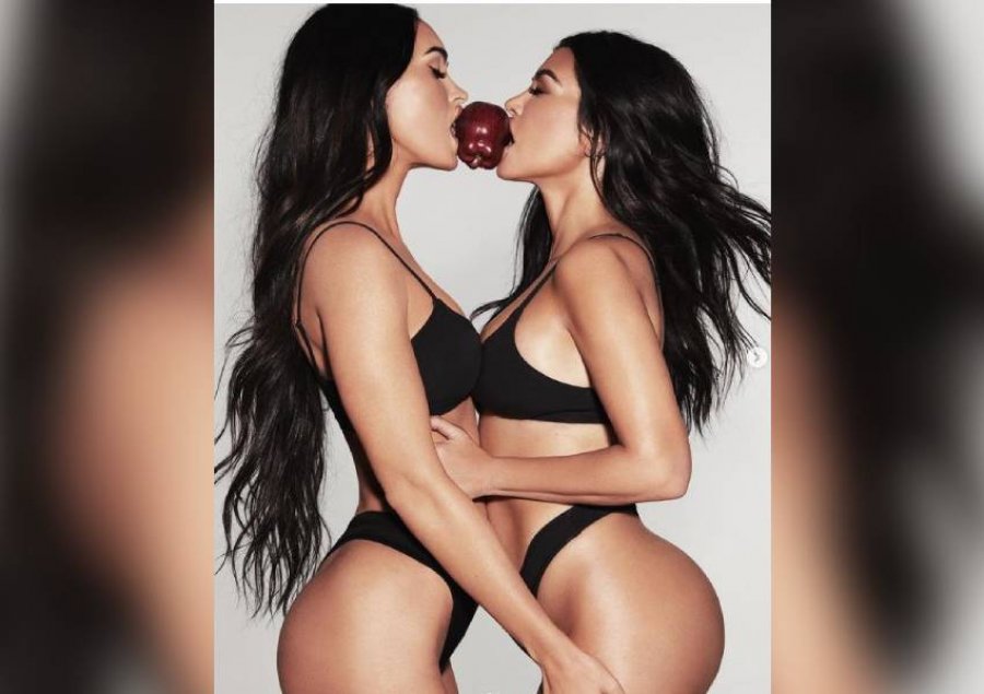 Megan Fox dhe Courtney Kardashian bashkojnë forcat për fotot topless