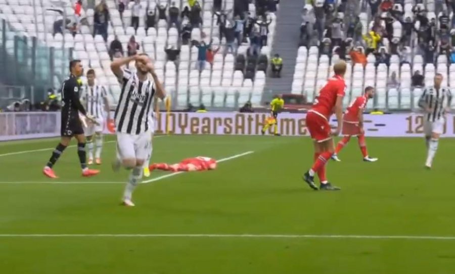 VIDEO/ Juventus gjen golin e tretë, Locatelli e bën 'sefte' me bardhezinjtë