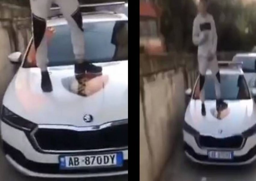 VIDEO/ ‘Të q*fsha shtetin, plot e kam hekrin’, adoleshentët pozojnë mbi kofanon e makinës së Policisë