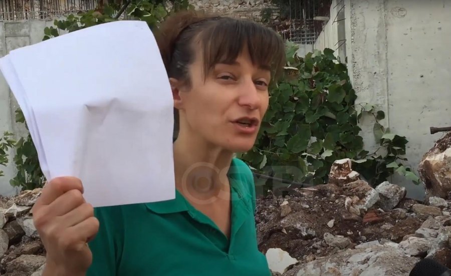 VIDEO/ Sarandë, IMT terrorizon familjen Sula, fadromat i prishin shkallët e banesës