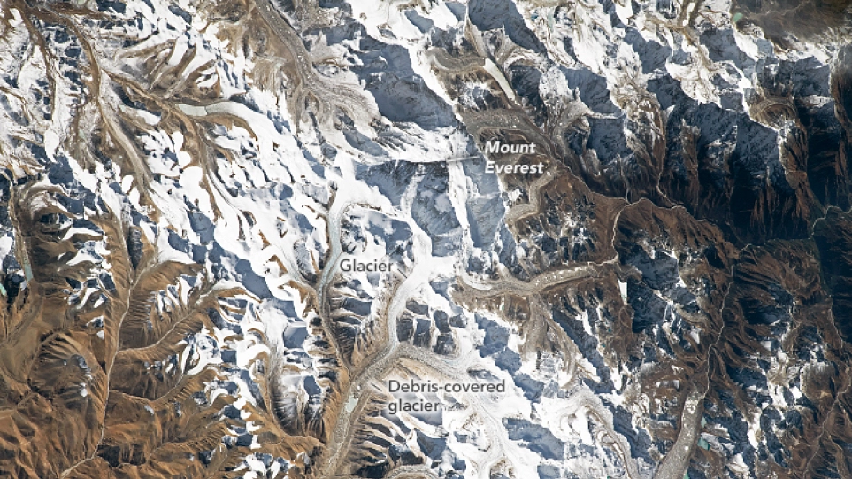 Një foto unike e malit Everest e bërë nga një astronaut në Stacionin Ndërkombëtar të Hapësirës