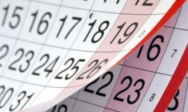 Kërkohen ndryshime urgjente në kalendarin e festave zyrtare