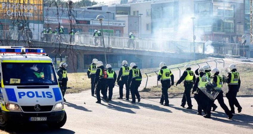 Djegia e Kur'anit nga ekstremistët e djathtë, trazira pas demonstratave në Suedi