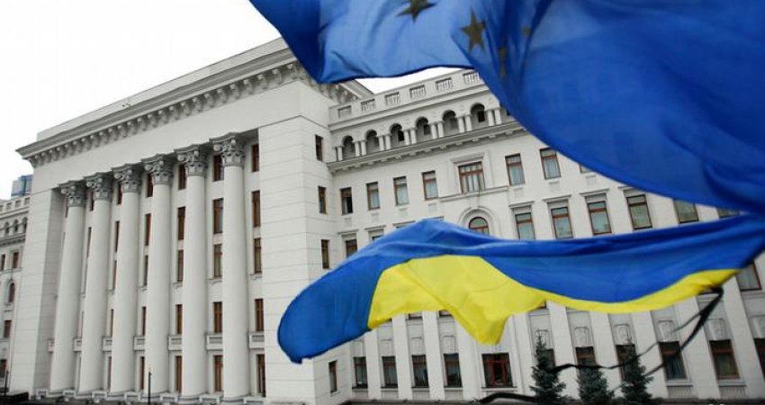 Ministria e Jashtme e Ukrainës: Vuçiqi po gënjen