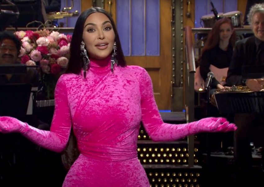 Ja disa nga batutat që nuk u prezantuan gjatë monologut të Kim Kardashian në ‘SNL’