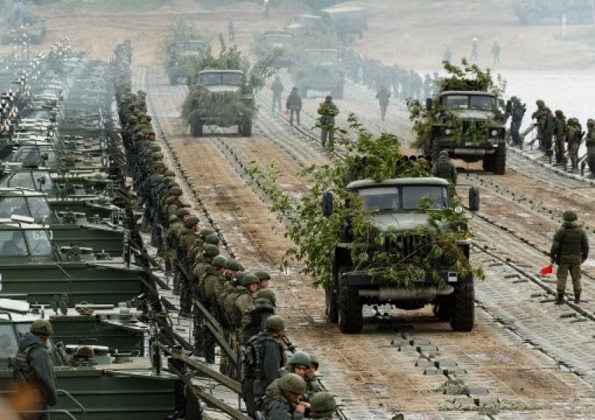 Flet këshilltari i Zelensky-t: Rusia ka humbur një numër të konsiderueshëm ushtarësh