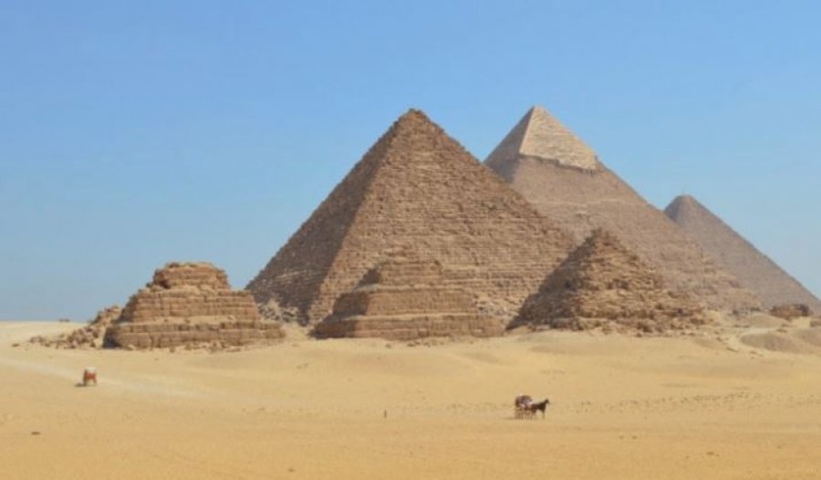 Një varr i madh/ Çfarë sekretesh fsheh ende Piramida e Keopsit?