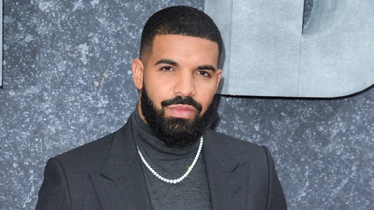 Drake thyen rekorde, bëhet artisti më i klikuar në të gjitha platformat në mbarë botën