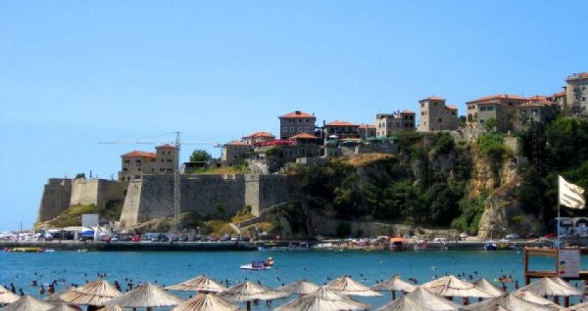 Kosovarët investuan rreth 1 miliard euro në Mal të Zi