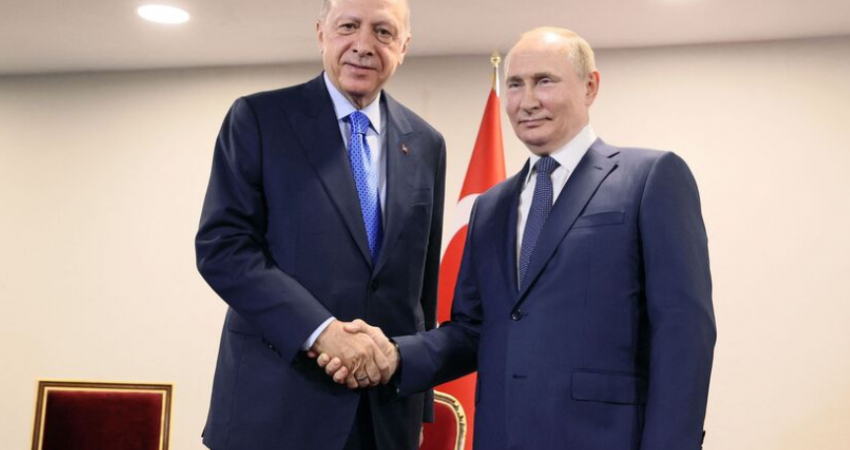 Turqia pranon kushtet e Putinit, gazi do të paguhet me rubla 
