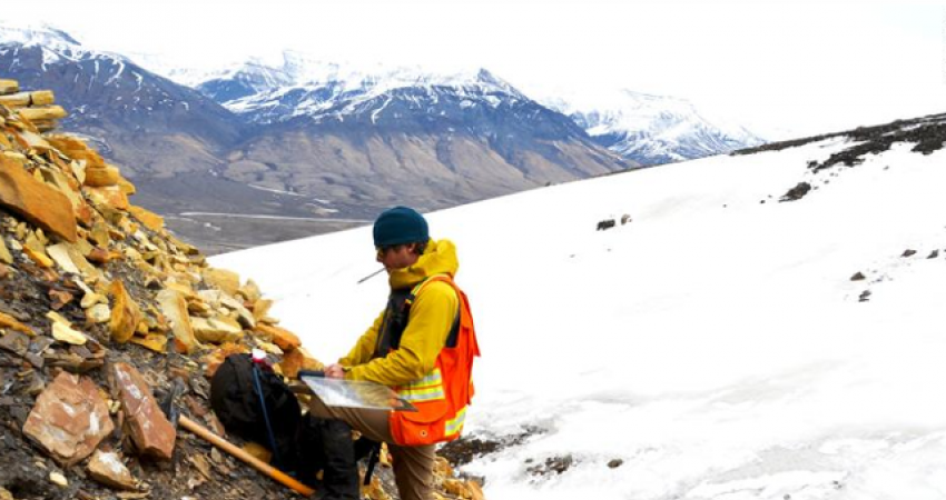 Shkrirja e akullit, miliarderët në kërkim të thesarit të varrosur në Grenlandë