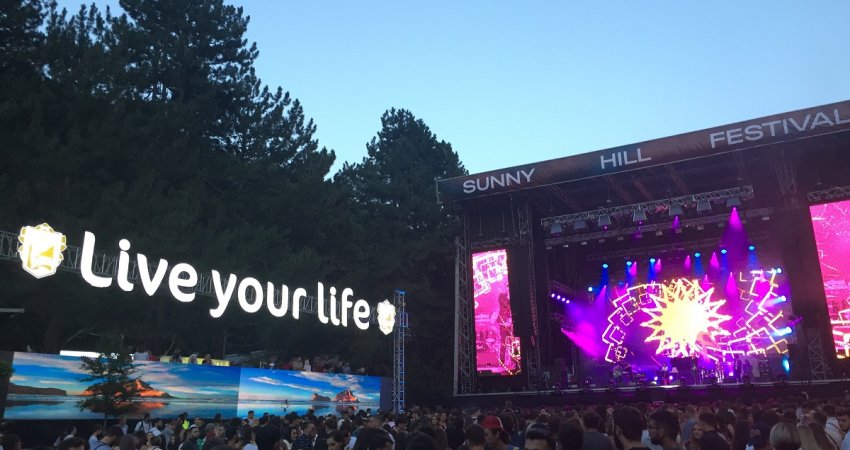 “Sunny Hill” falënderon pjesëmarrësit në festival: S’mund të jemi më mirënjohës