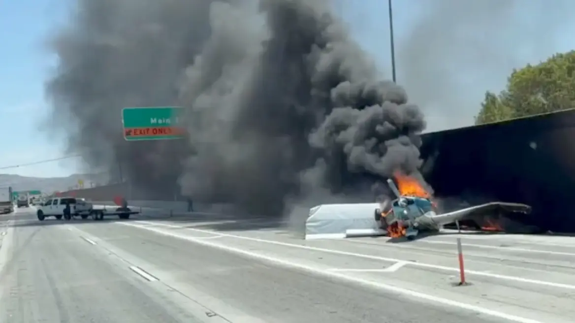 Video/ Avioni ulet në një autostradë në Kaliforni