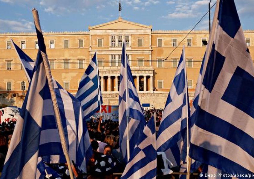 BE ndërpret mbikqyrjen, merr fund kriza e borxhit të Greqisë që nisi në 2010