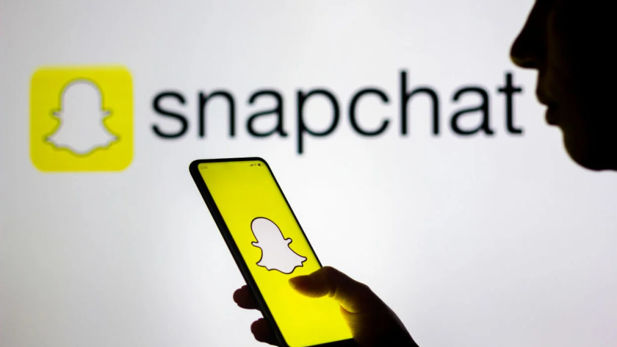 Snapchat vjen me ndryshime,prindërit mund të shohin më kë bisedojnë fëmijët e tyre