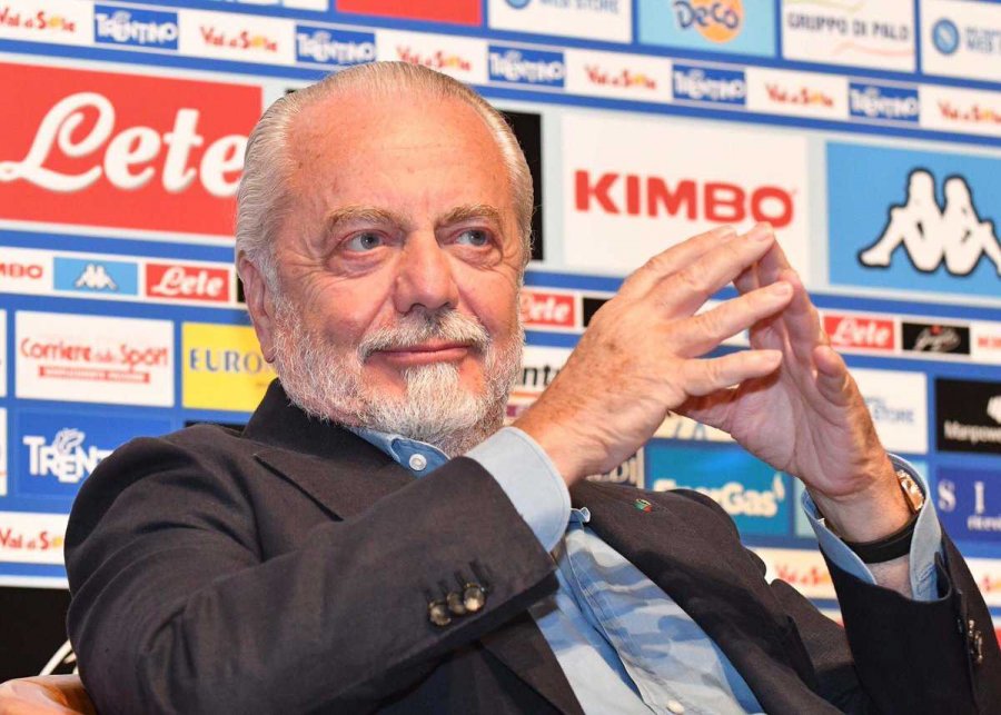 Napoli firmos me portierin e njohur, e zyrtarizon presidenti De Laurentiis