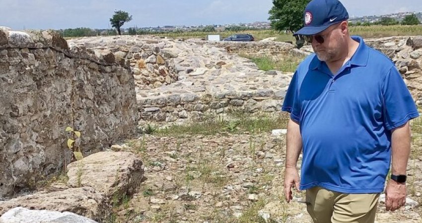 Hovenier viziton Parkun Arkeologjik të Ulpianës: Është lokacion i klasit botëror