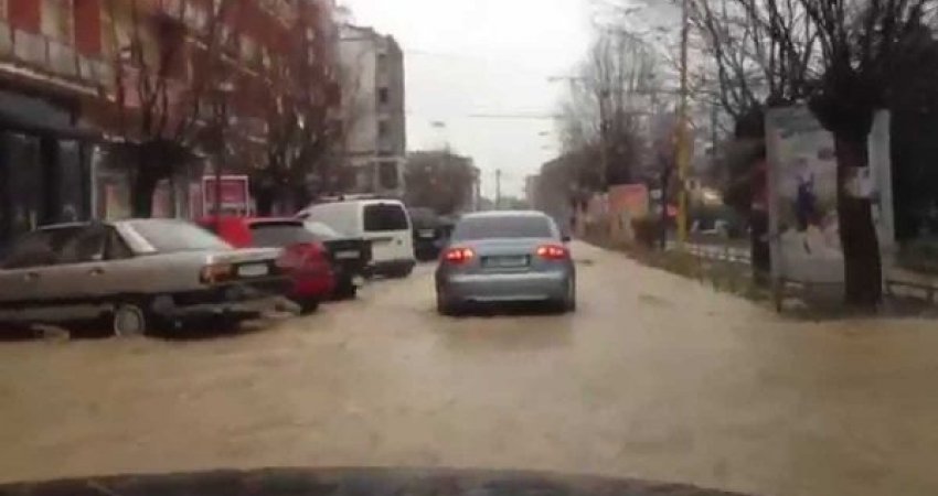 Vërshime në Pejë (VIDEO)