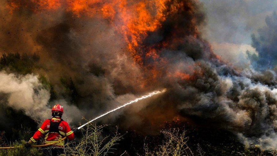 Franca e Spanja 'kërcënohen' nga zjarret