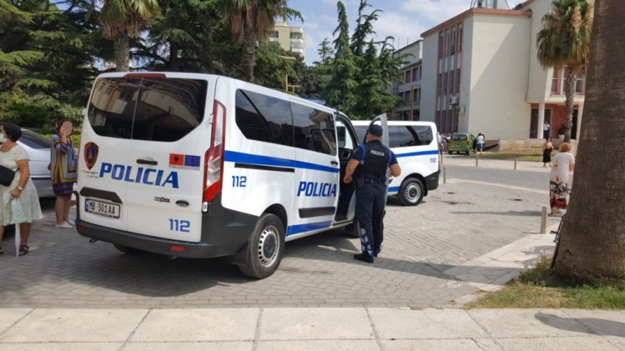 Plagosje me thikë në Durrës, arrestohet autori dhe viktima