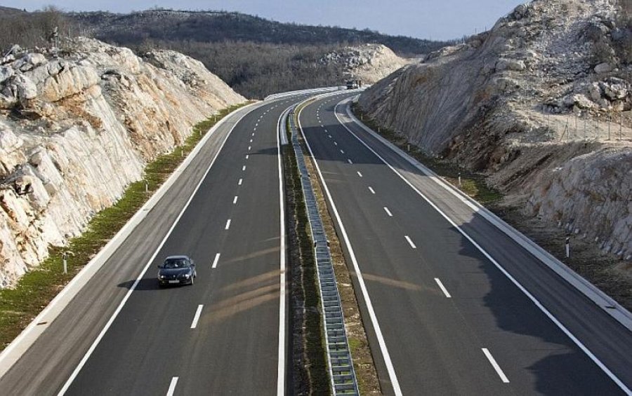 BE e nxjerr me kosto disa herë më pak se koncesioni i Qeverisë, autostradën adriatiko-joniane 