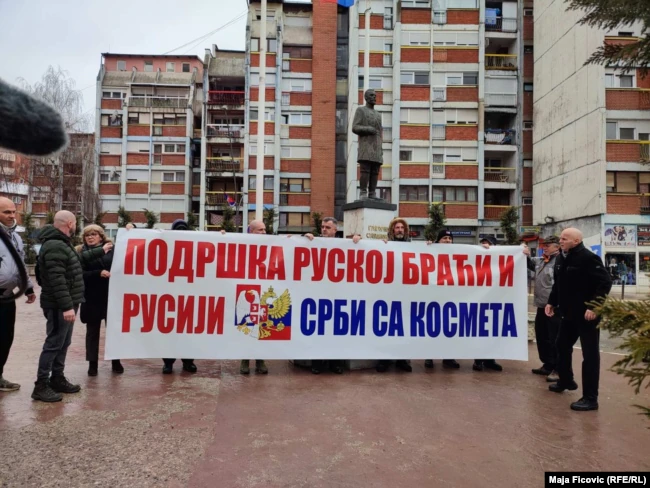 Këto janë 3 nga disa organizatat e dyshimta serbe të ‘lidhura’ me Moskën dhe barrikadat në veri