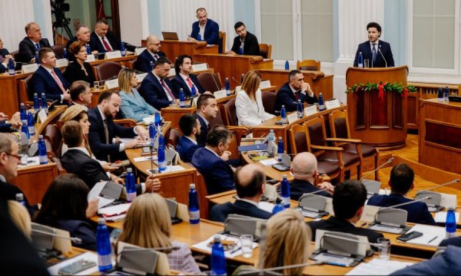 Dritan Abazoviç para deputetëve: Ju shqetëson fakti se jam shqiptar