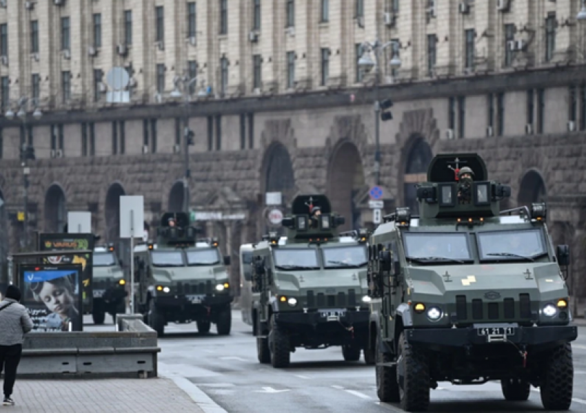 SHBA u kërkon qytetarëve të saj të largohen menjëherë nga Kievi