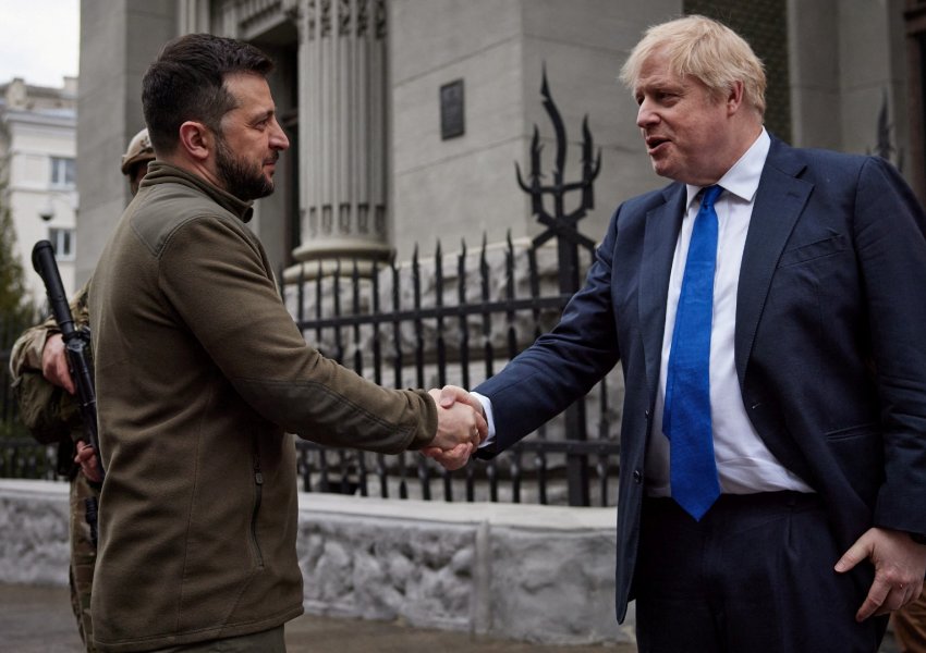 Boris Johnon në Kiev, Britania jep 54 mln £ ndihmë ushtarake për Ukrainën