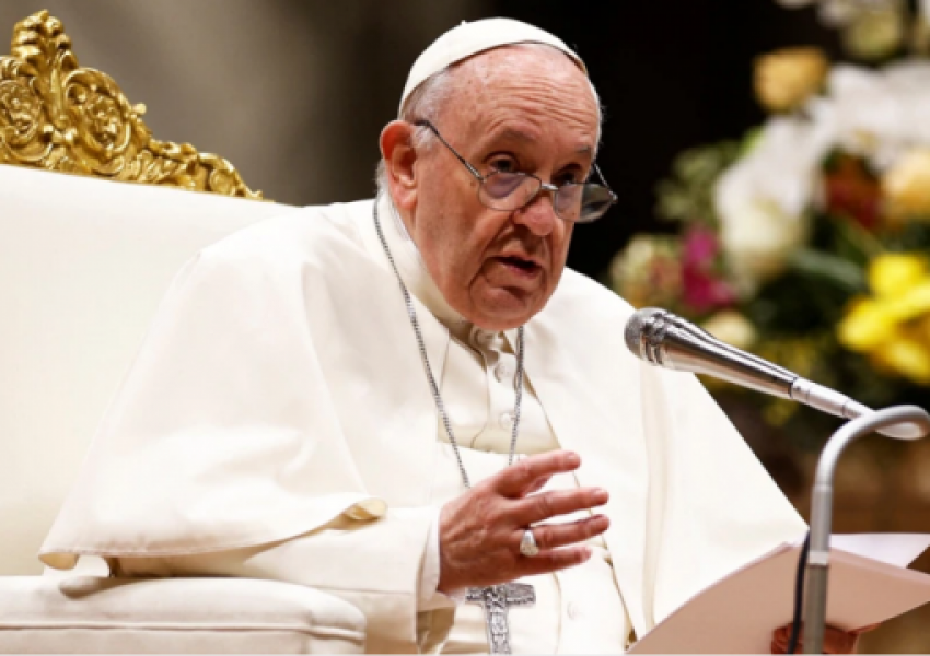 Papa Françesku: Le të kujtojmë vuajtjet e fëmijëve ukrainas këtë Krishtlindje
