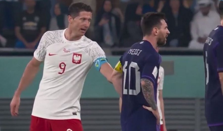 VIDEO/ Momenti kur Messi injoroi Lewandowskin po bën xhiron e rrjetit
