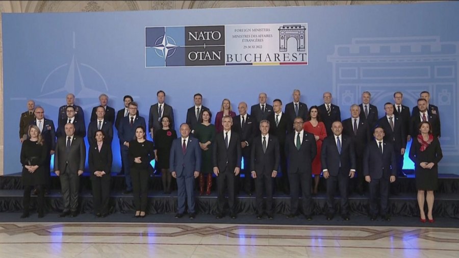 NATO përmbyll Samitin, Aleanca kërkon të luftojë ndikimin rus në Ballkan