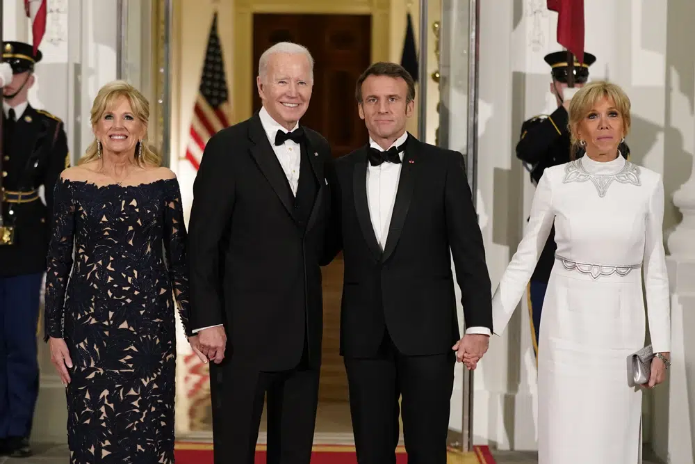 Çifti Biden dëfren më shumë se 330 të ftuar në darkën e parë shtetërore