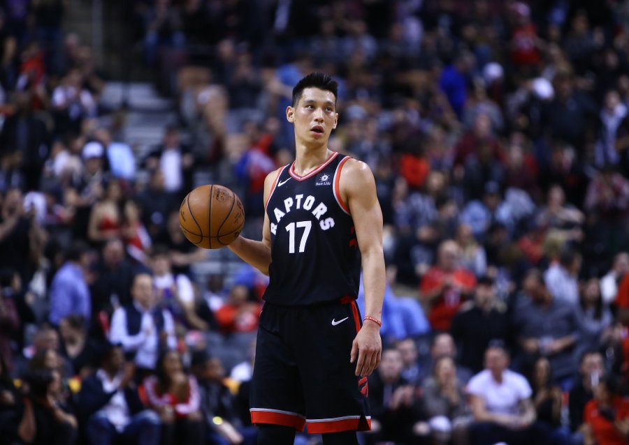 Kina gjobit ish-yllin e NBA, Jeremy Lin, pasi kritikoi kushtet e karantinës