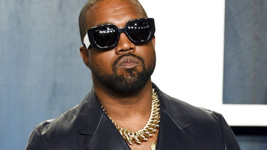 Kanye West pezullohet nga Twitter pas deklaratave anormale për Hitlerin dhe nazizmin