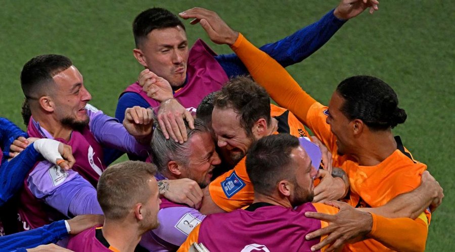 Katar 2022/ Holanda kalon në çerekfinale të Kupës së Botës