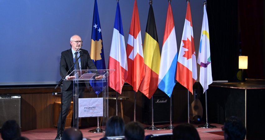 Ambasadori francez për shpërthimet në veri: Aktet e frikësimit shumë shqetësuese