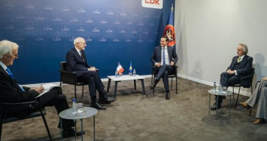 ​Abdixhiku në takim me ambasadorin francez, shpreh shqetësimin e LDK-së për situatën në veri
