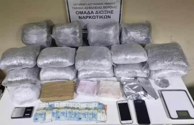 Kishte fshehur në shtëpi 3 kg kokainë dhe 19 kg hashash, arrestohet 42-vjeçari shqiptar në Greqi