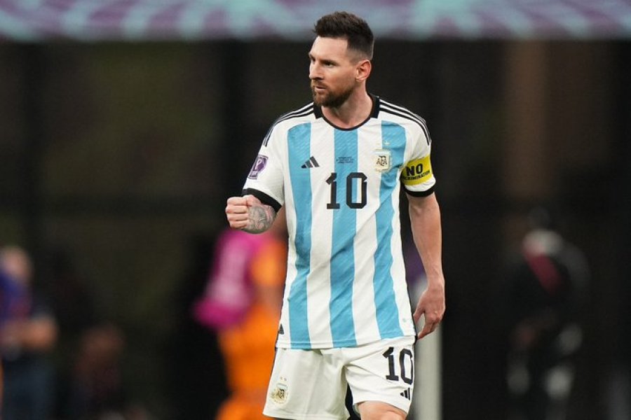 Messi ashpër ndaj arbitrit Lahoz: FIFA duhet të mendojë për këtë