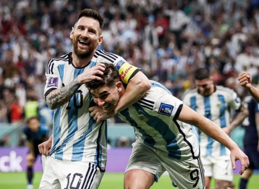 VIDEO/ Argjentina me një këmbë në finale, Messi dhe Alvarez dhurojnë show ndaj Kroacisë