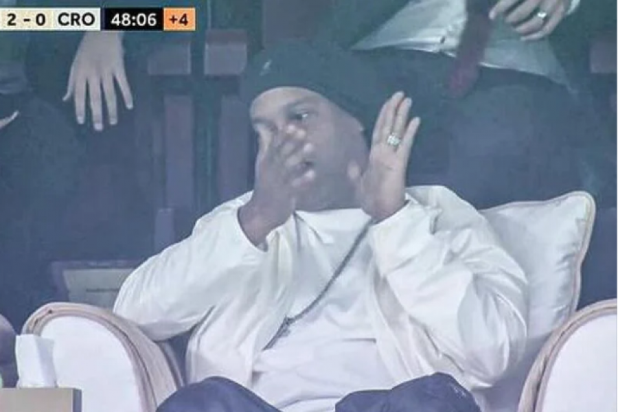 VIDEO/ As i madhi Ronaldinho nuk 'hesht' për yjet e Argjentinës, reagimi i tij bën xhiron në internet
