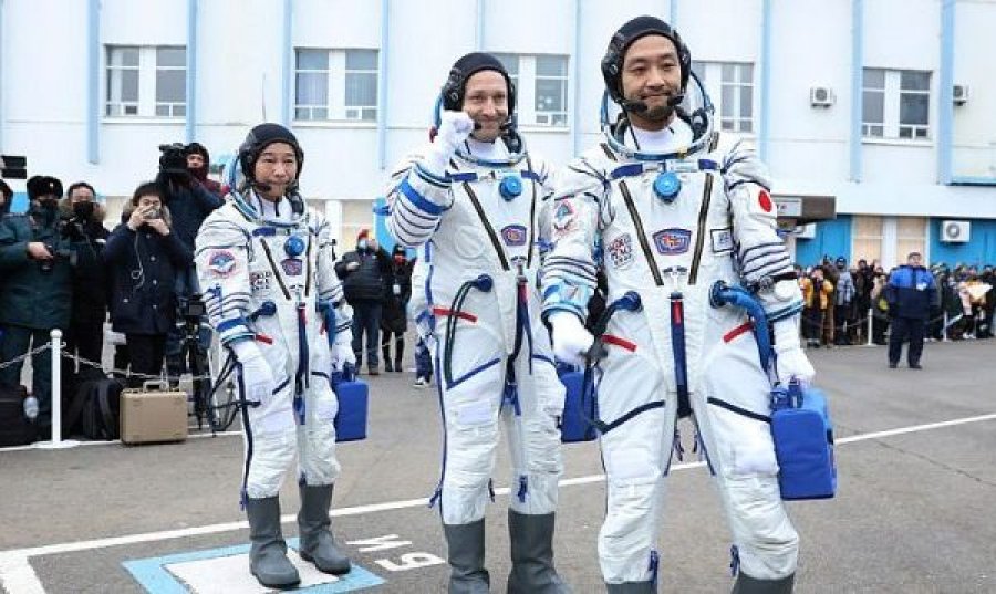 Miliarderi japonez do të niset për në Hënë, zbulon personazhet e njohur që do të marrë me vete