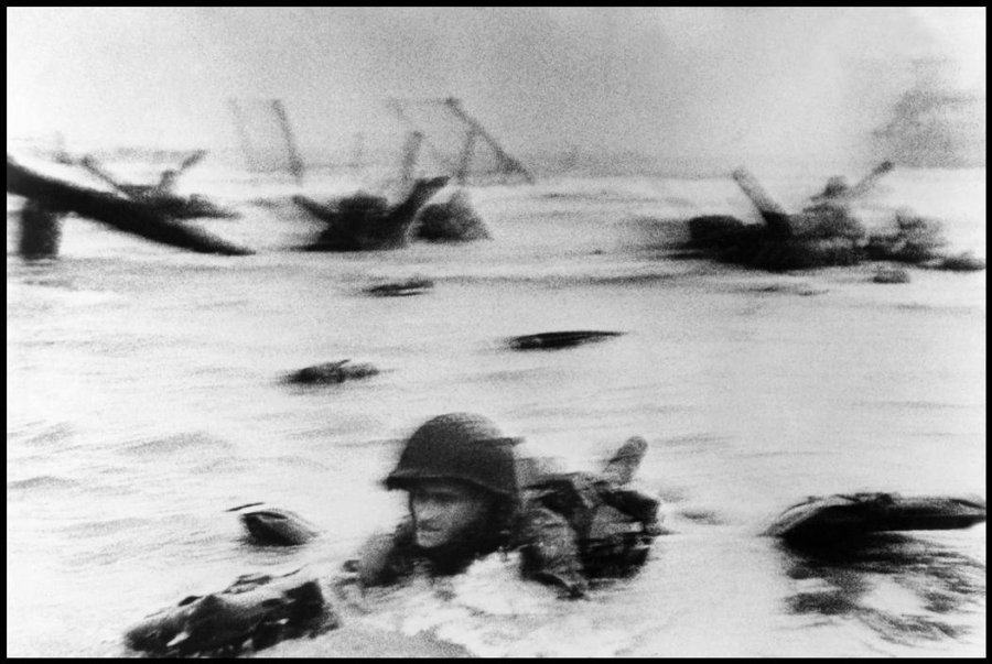Robert Capa, fotografi amerikan që memorizoi imazhet e luftës në Vietnam